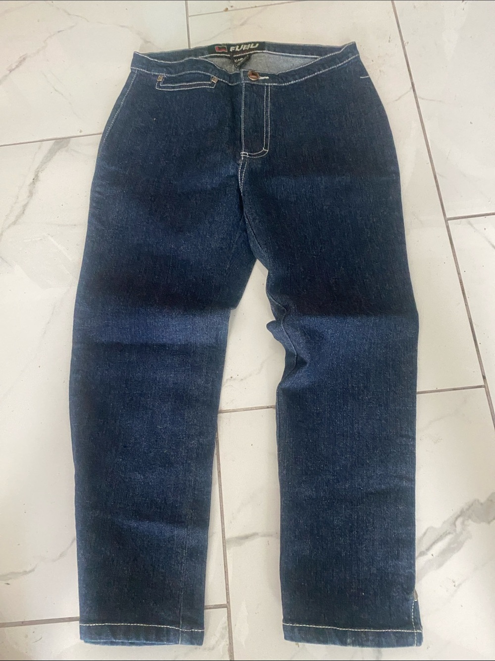 FUBU Ladies Dark Indigo Capri Jeans Sz 26